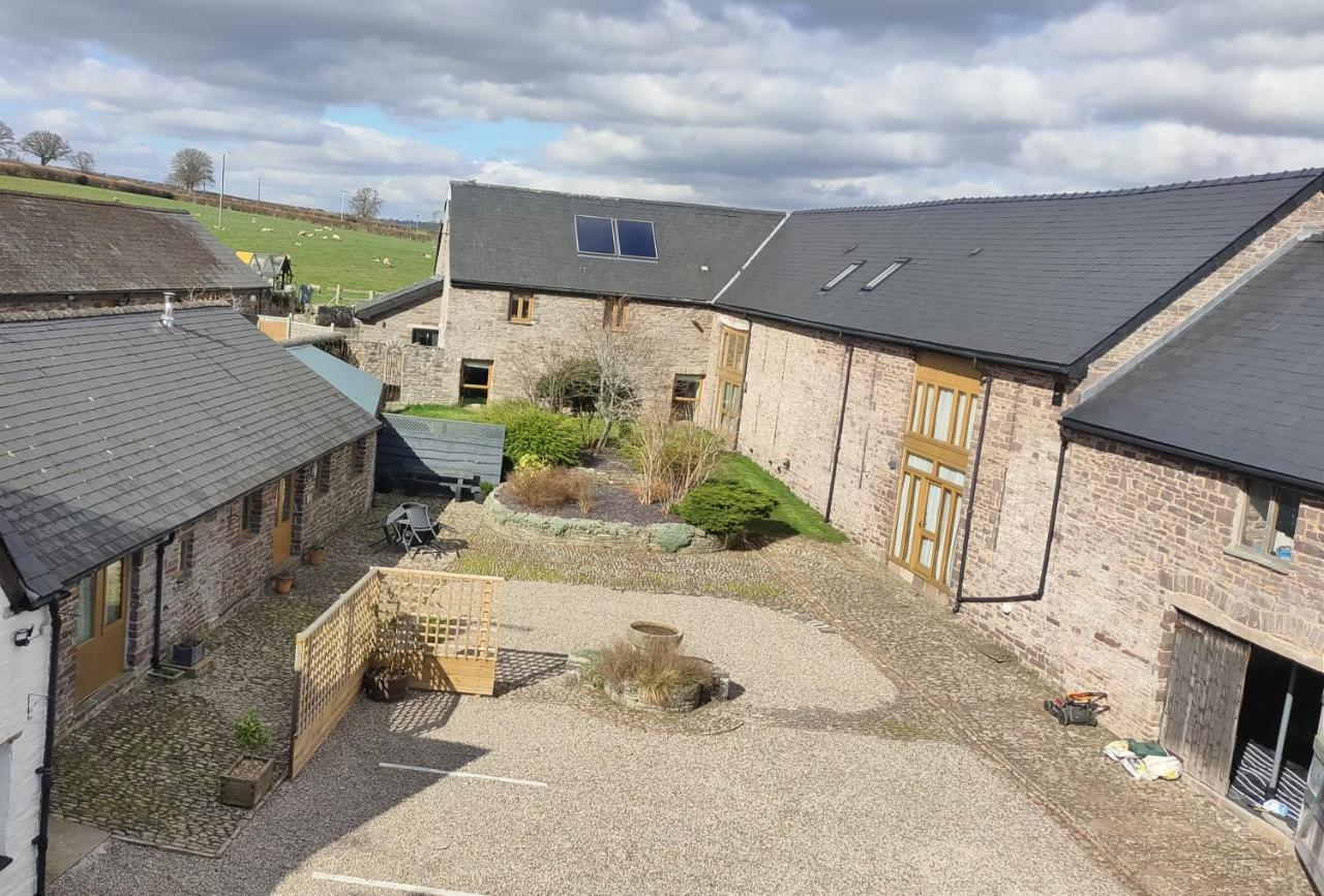 Ty Newydd B&B เบรคอน ภายนอก รูปภาพ
